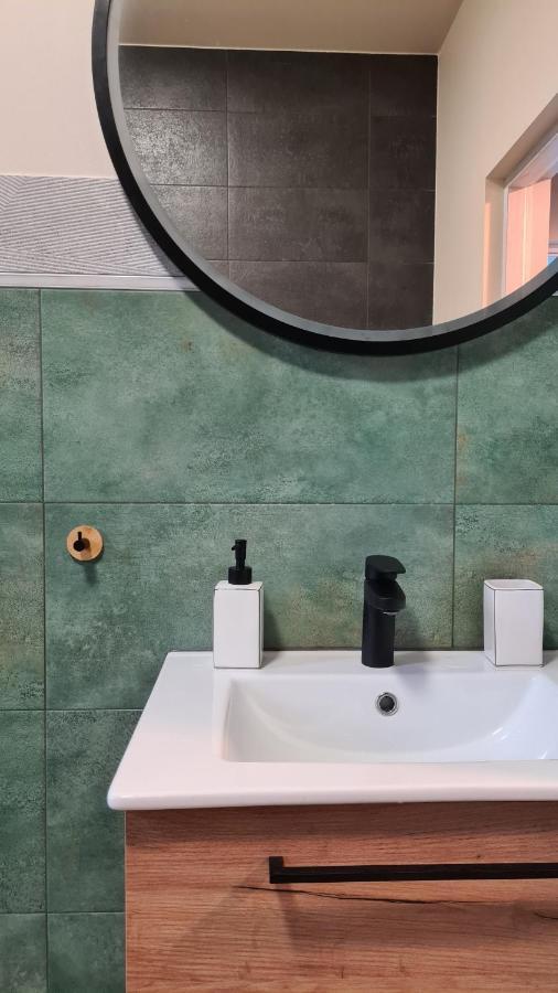 Urocze Apartamenty Na Wsi Goledzinow Екстер'єр фото